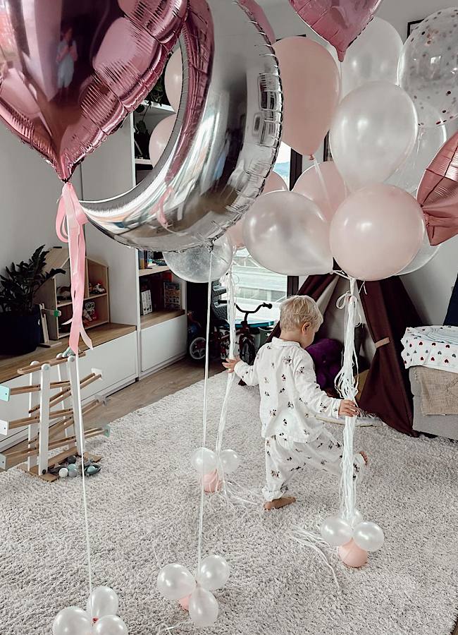 Улюблена ювелірка Зеленської стала мамою вдруге: фото дитини